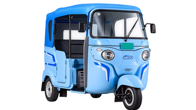 Bajaj GoGo P7012